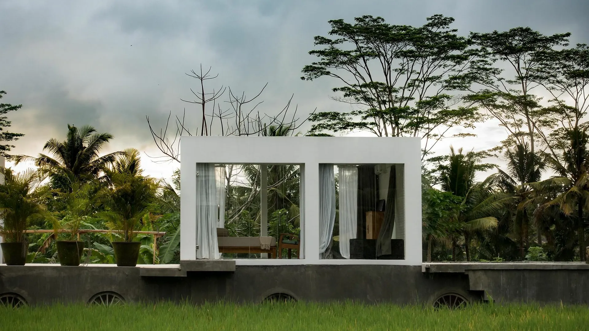 White Cubes Villa Ubud